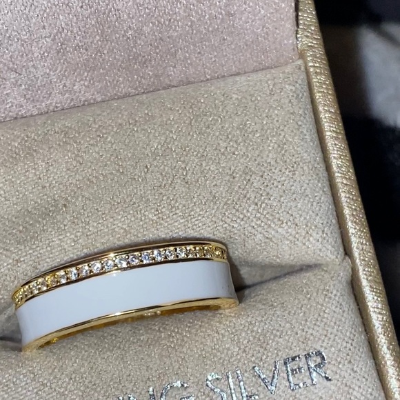 Diamond Ring - Picture 1 of 5